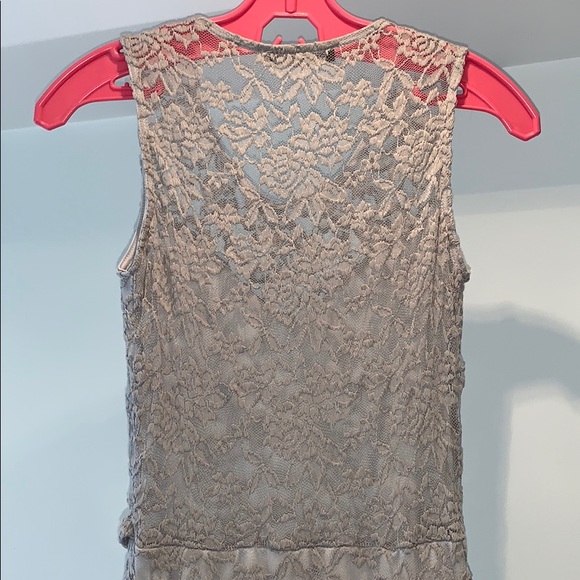 🏖Grey lace dress with metallic accent🏖 - Picture 5 of 6